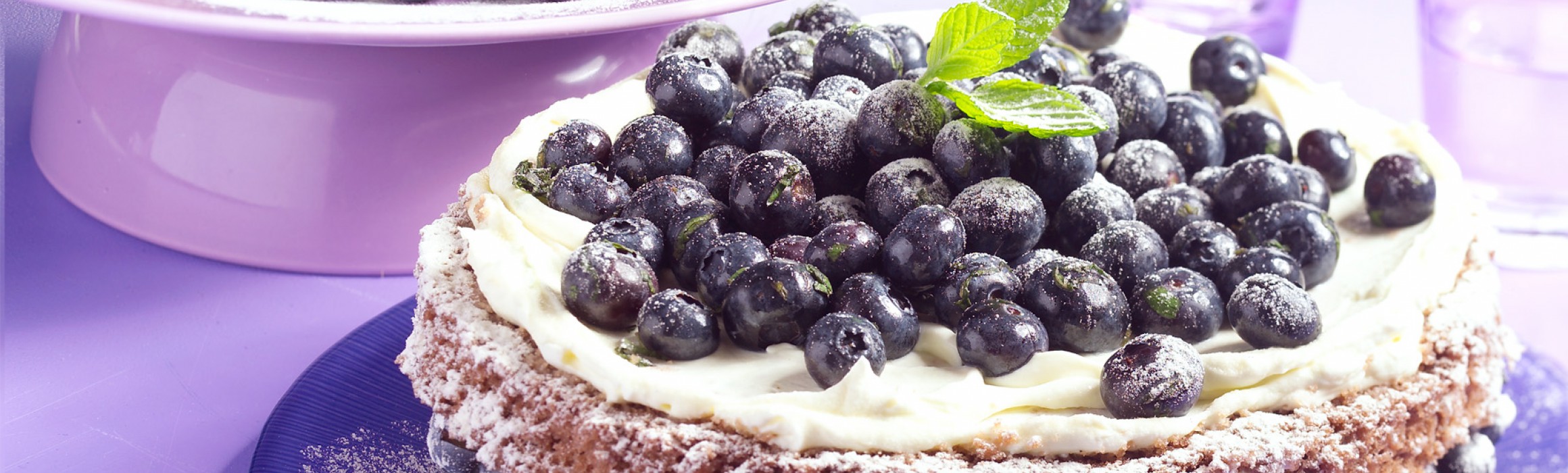 Chocoladetaart met blauwe bessen